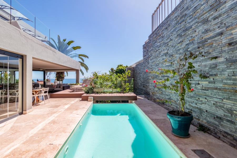 To Let 4 Bedroom Property for Rent in Clifton Western Cape